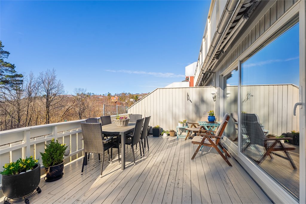 Her kan du møblere med stor og fin sittegruppe. 