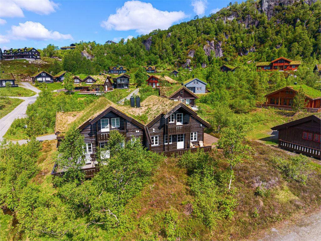 Helhetlig fasade med klassisk hyttestil
